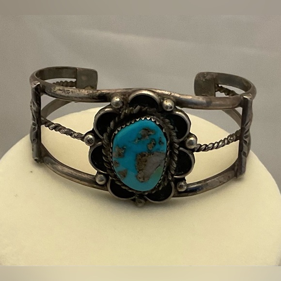 Artisan Jewelry - Beautiful vintage unmarked Sterling Silver and Turquoise Cuff Bracelet